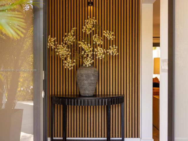 11504 NE 6th Ave, Biscayne Park, FL 33161