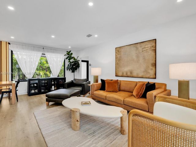 11504 NE 6th Ave, Biscayne Park, FL 33161