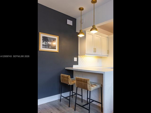 11504 NE 6th Ave, Biscayne Park, FL 33161