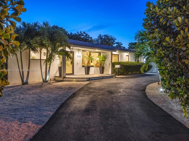 11504 NE 6th Ave, Biscayne Park, FL 33161