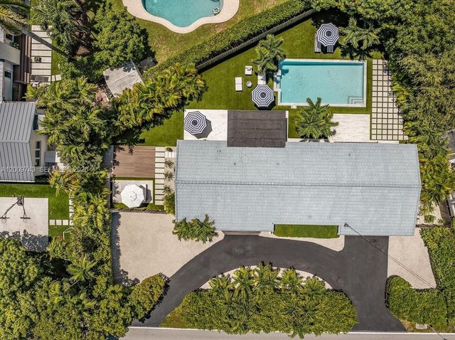 11504 NE 6th Ave, Biscayne Park, FL 33161