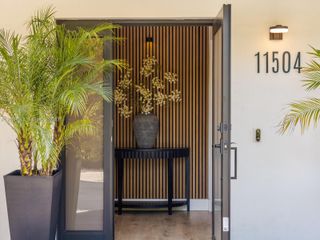 11504 NE 6th Ave, Biscayne Park, FL 33161