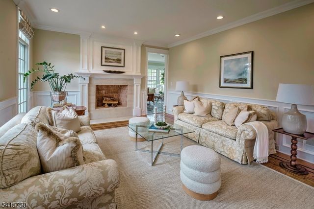 85 Mosle Rd, Peapack Gladstone Boro, NJ 07934