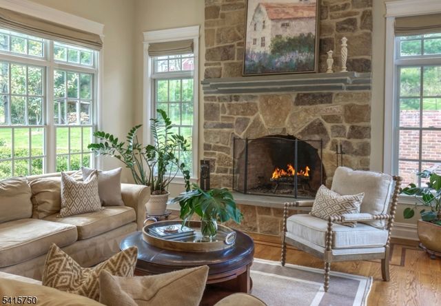 85 Mosle Rd, Peapack Gladstone Boro, NJ 07934