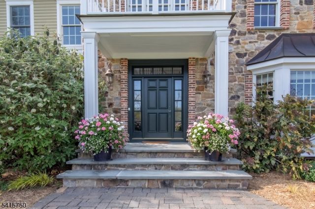 85 Mosle Rd, Peapack Gladstone Boro, NJ 07934