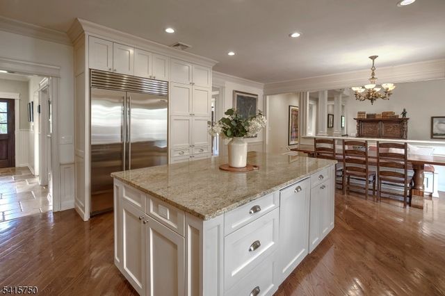 85 Mosle Rd, Peapack Gladstone Boro, NJ 07934