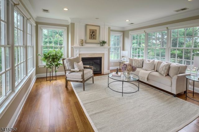 85 Mosle Rd, Peapack Gladstone Boro, NJ 07934