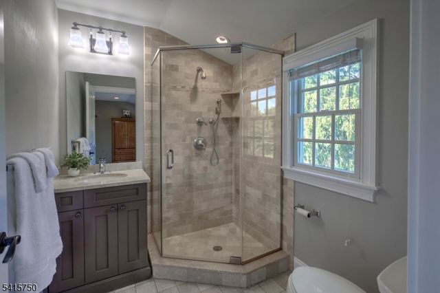 85 Mosle Rd, Peapack Gladstone Boro, NJ 07934