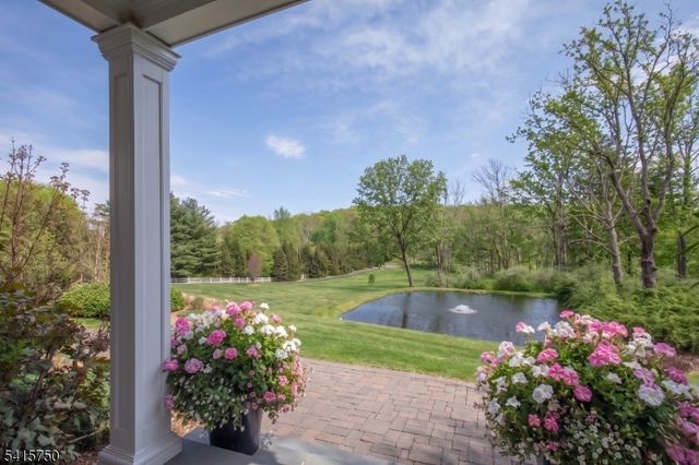 85 Mosle Rd, Peapack Gladstone Boro, NJ 07934