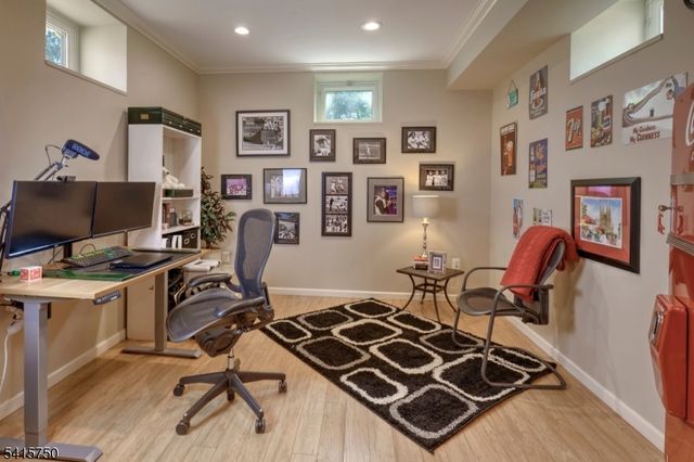 85 Mosle Rd, Peapack Gladstone Boro, NJ 07934