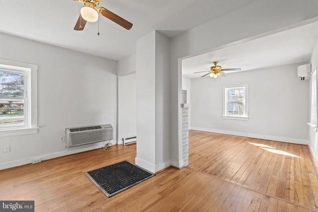 822 N COMMERCE AVE, Front Royal, VA 22630