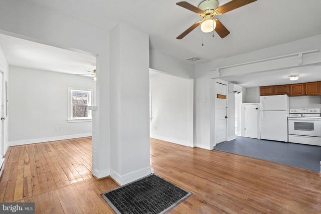 822 N COMMERCE AVE, Front Royal, VA 22630