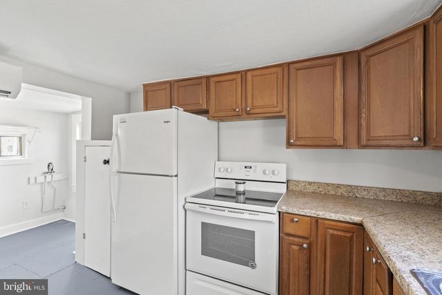 822 N COMMERCE AVE, Front Royal, VA 22630
