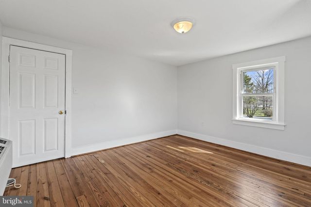 822 N COMMERCE AVE, Front Royal, VA 22630