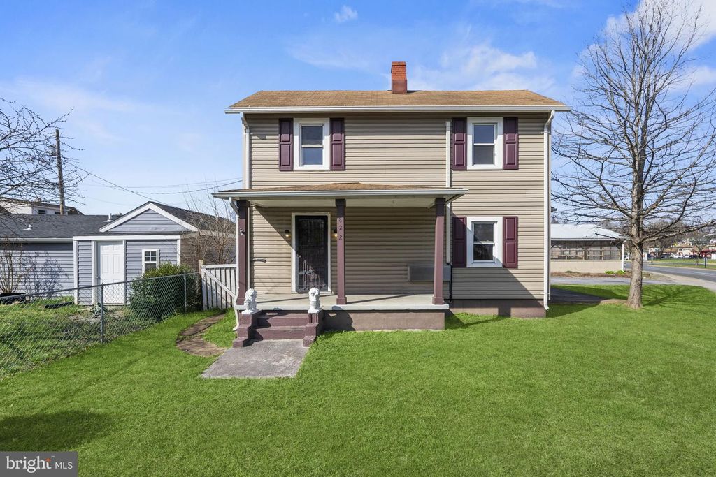 822 N COMMERCE AVE, Front Royal, VA 22630