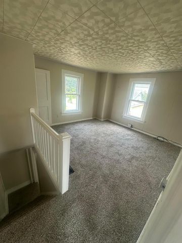 600 N Maple Street, Lancaster, OH 43130