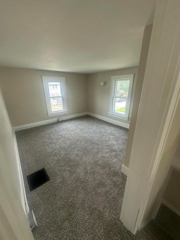 600 N Maple Street, Lancaster, OH 43130