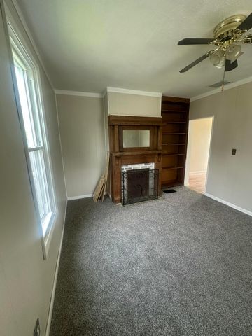600 N Maple Street, Lancaster, OH 43130
