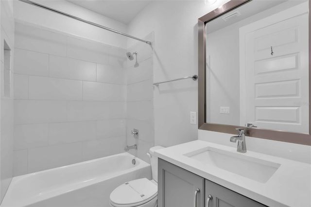 506 LAUREL PARK DRIVE 506, Sarasota, FL 34236
