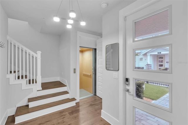506 LAUREL PARK DRIVE 506, Sarasota, FL 34236