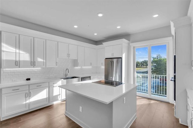 506 LAUREL PARK DRIVE 506, Sarasota, FL 34236