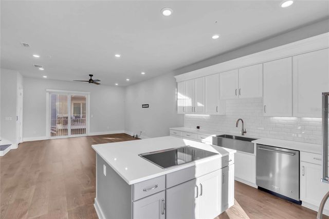 506 LAUREL PARK DRIVE 506, Sarasota, FL 34236