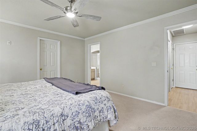 5527 S Delaware Court, Tulsa, OK 74105