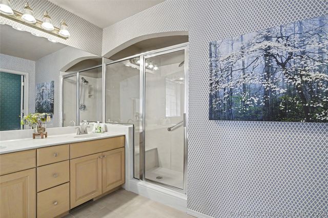 5527 S Delaware Court, Tulsa, OK 74105