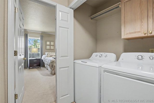 5527 S Delaware Court, Tulsa, OK 74105