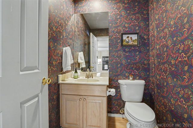 5527 S Delaware Court, Tulsa, OK 74105