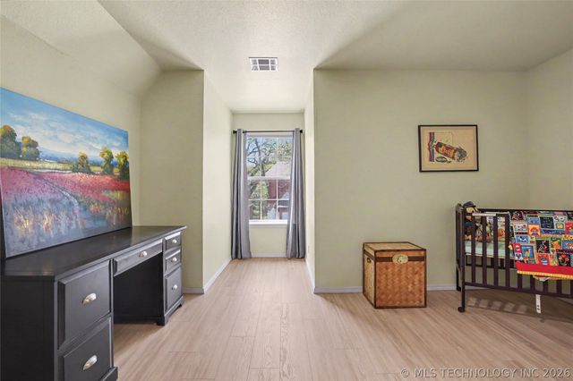 5527 S Delaware Court, Tulsa, OK 74105