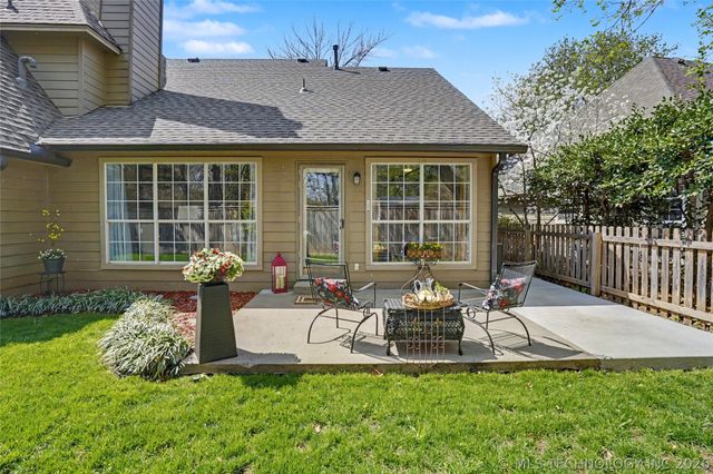 5527 S Delaware Court, Tulsa, OK 74105