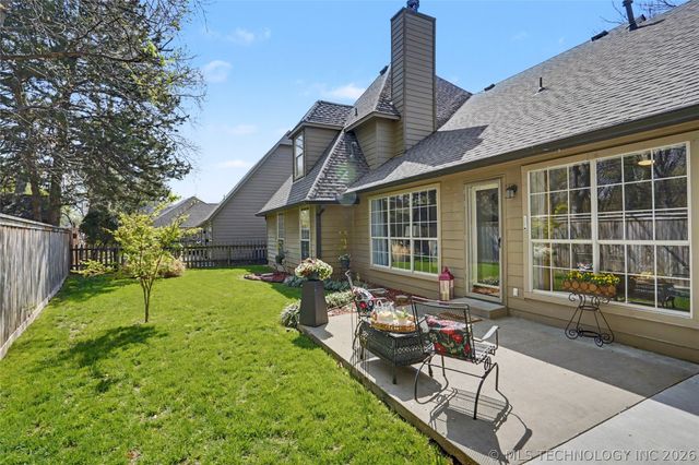 5527 S Delaware Court, Tulsa, OK 74105