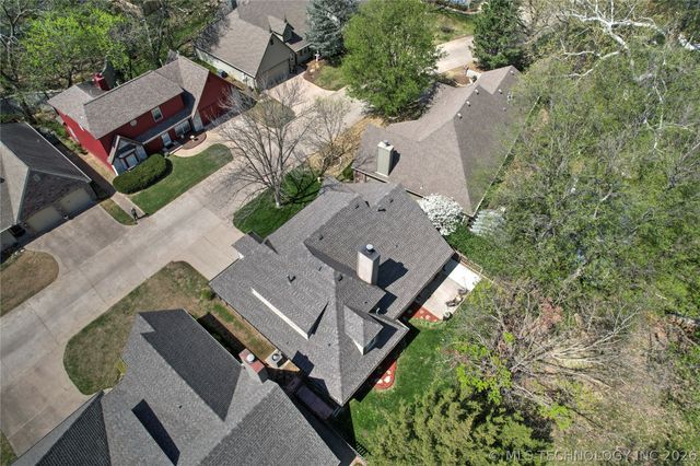 5527 S Delaware Court, Tulsa, OK 74105