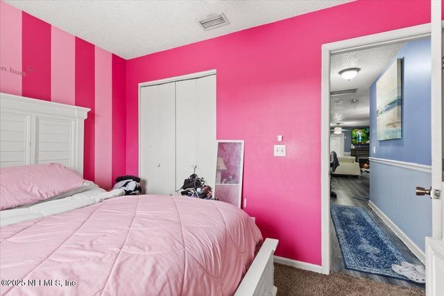 5548 MARATHON Parkway, Jacksonville, FL 32244