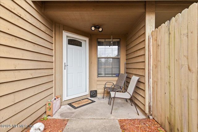 5548 MARATHON Parkway, Jacksonville, FL 32244