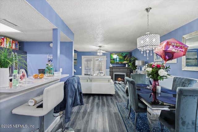 5548 MARATHON Parkway, Jacksonville, FL 32244
