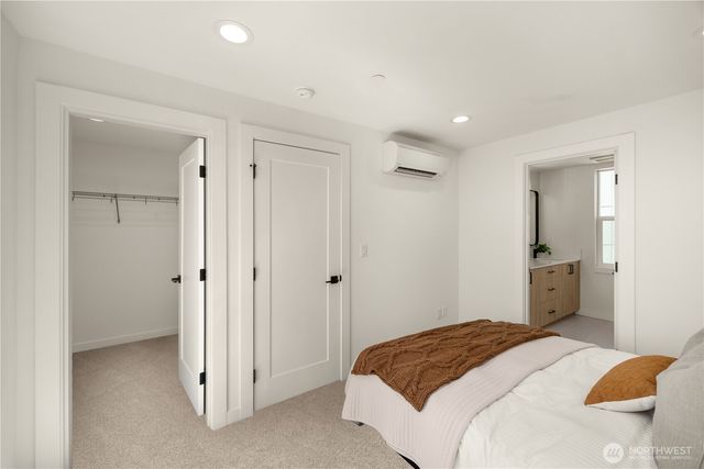 3852 Carr Place N, Seattle, WA 98103