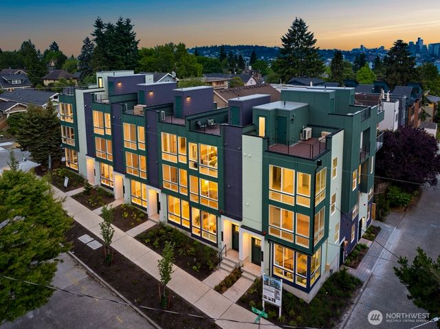 3852 Carr Place N, Seattle, WA 98103