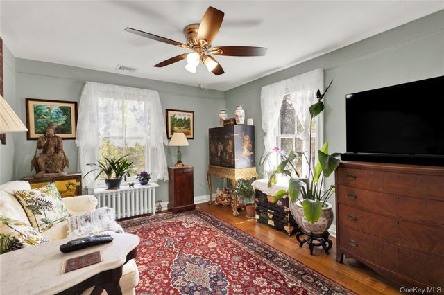 210 Old Town Road, East Setauket, NY 11733