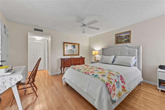 9716 Sills Drive 103, Boynton Beach, FL 33437