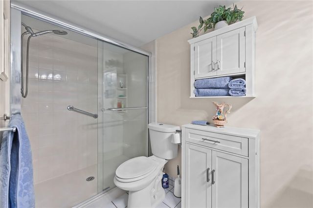 9716 Sills Drive 103, Boynton Beach, FL 33437