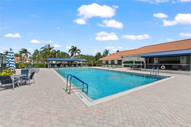 9716 Sills Drive 103, Boynton Beach, FL 33437