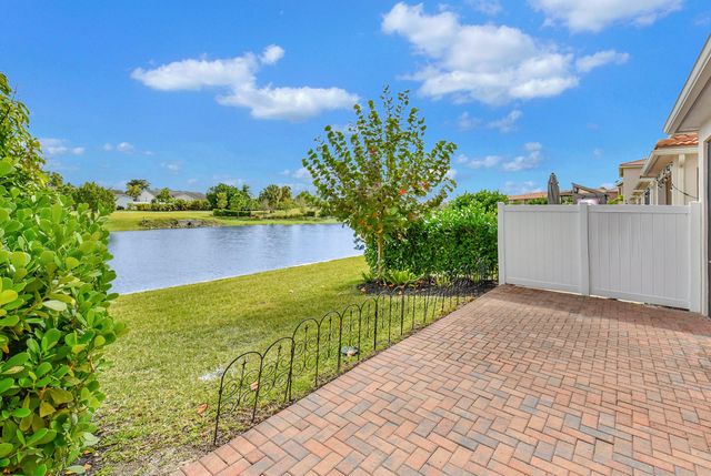 10102 Akenside Drive, Boca Raton, FL 33428