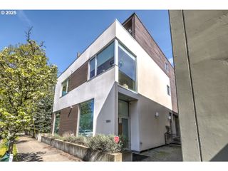 5226 N WILLIAMS Ave, Portland, OR 97217