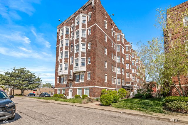 230 E 9th Street 302, Indianapolis, IN 46204