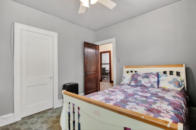 2534 N 46th STREET, Milwaukee, WI 53210