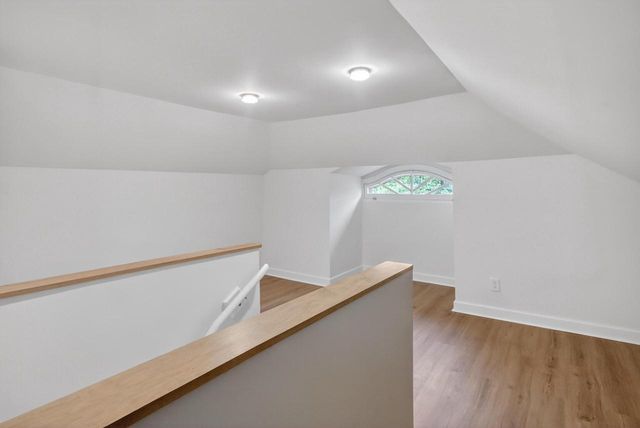 2534 N 46th STREET, Milwaukee, WI 53210