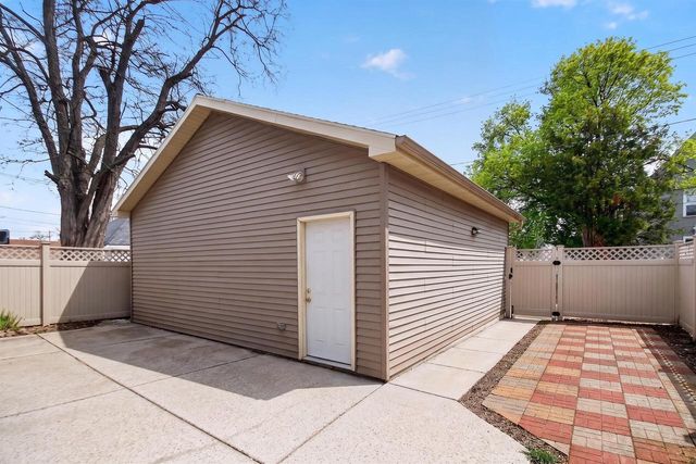 2534 N 46th STREET, Milwaukee, WI 53210