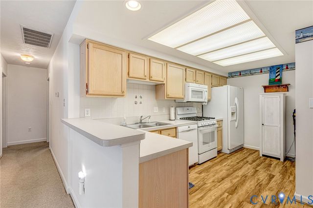 1536 Patriot Cir, Glen Allen, VA 23059
